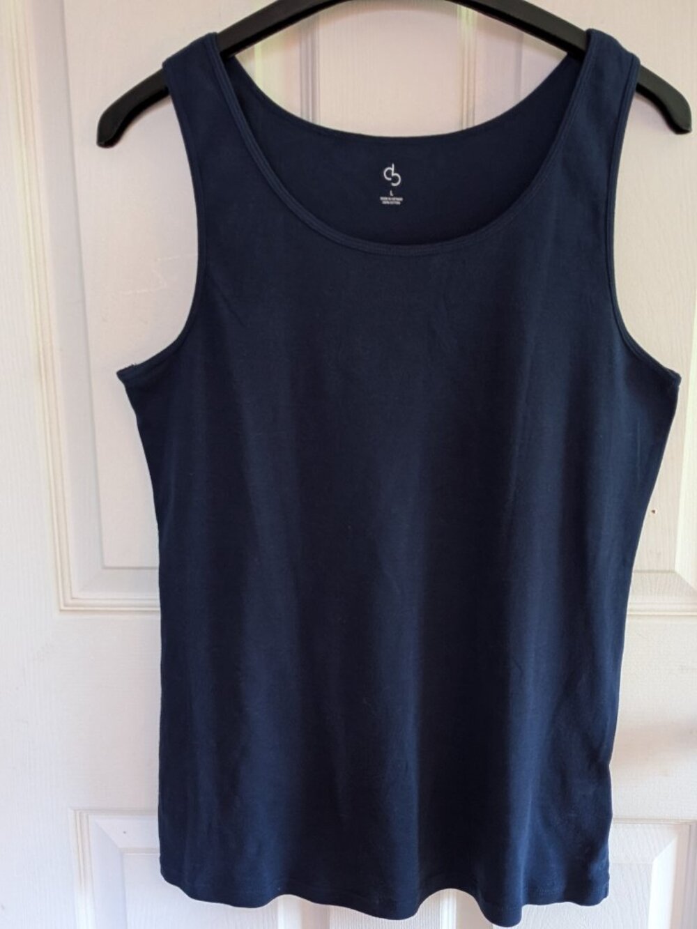 Navy scoop neck tank top size L